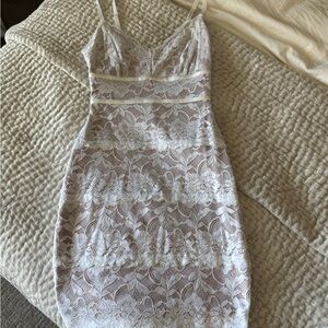 Guess white lace dresss